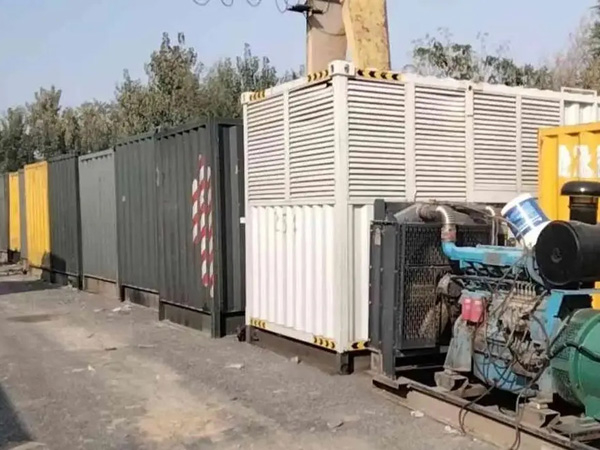 潘集200KW柴油发电机机组每小时油耗是多少?